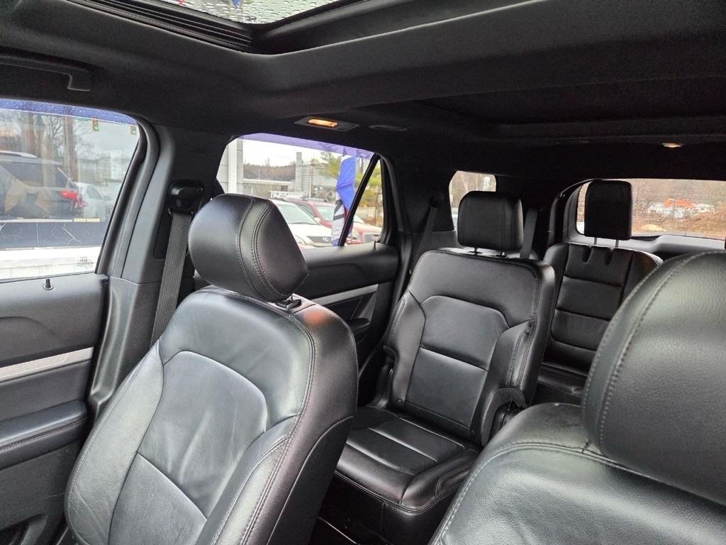 Ford Explorer XLT 4WD 2017