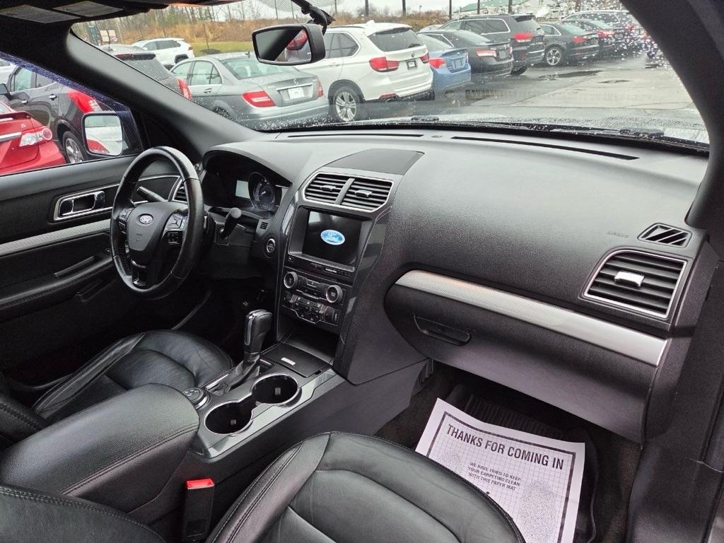 Ford Explorer XLT 4WD 2017