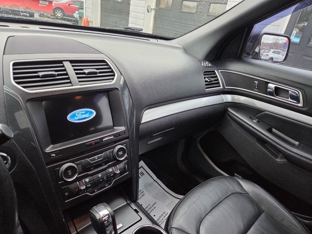 Ford Explorer XLT 4WD 2017