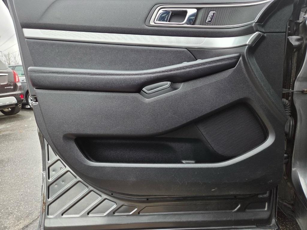 Ford Explorer XLT 4WD 2017