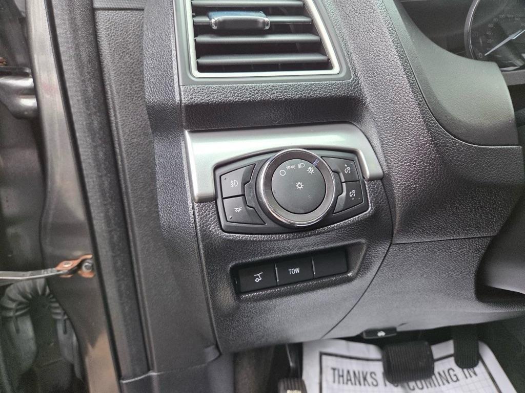 Ford Explorer XLT 4WD 2017