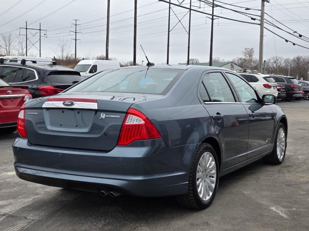 Ford Fusion Hybrid Sedan 2012