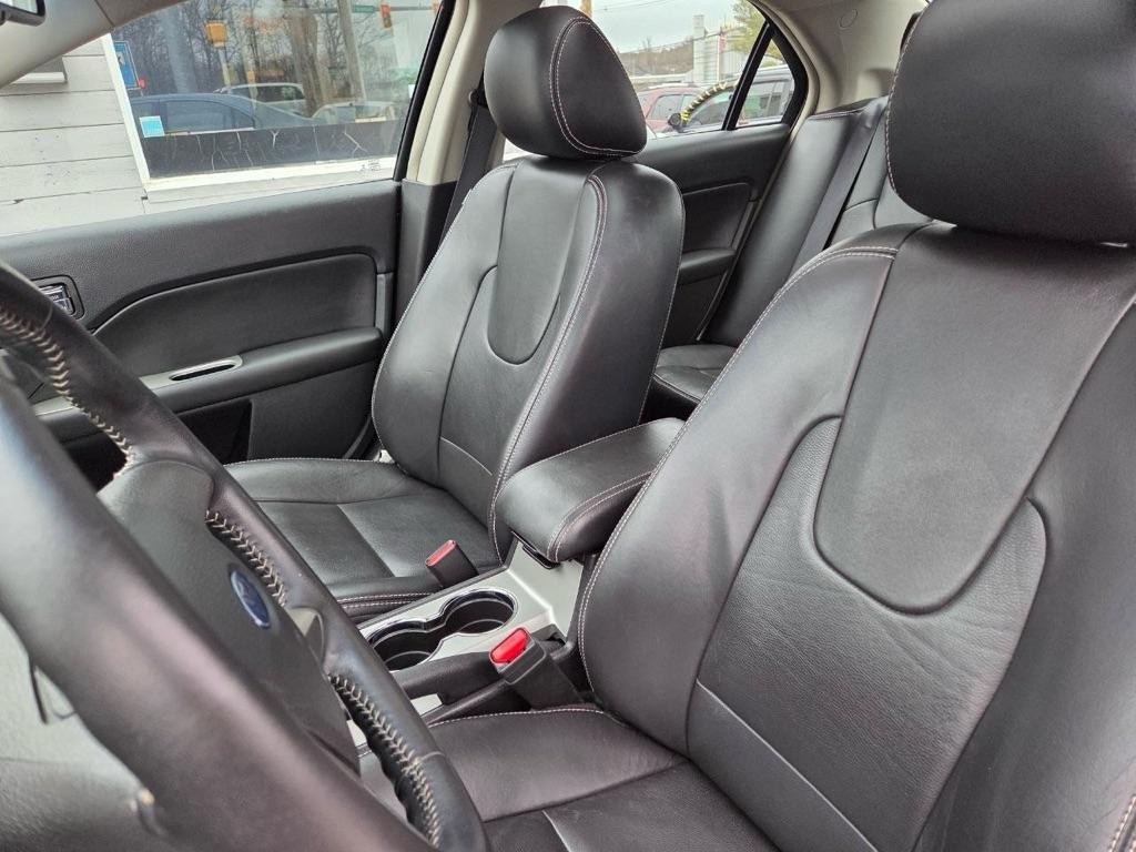 Ford Fusion Hybrid Sedan 2012