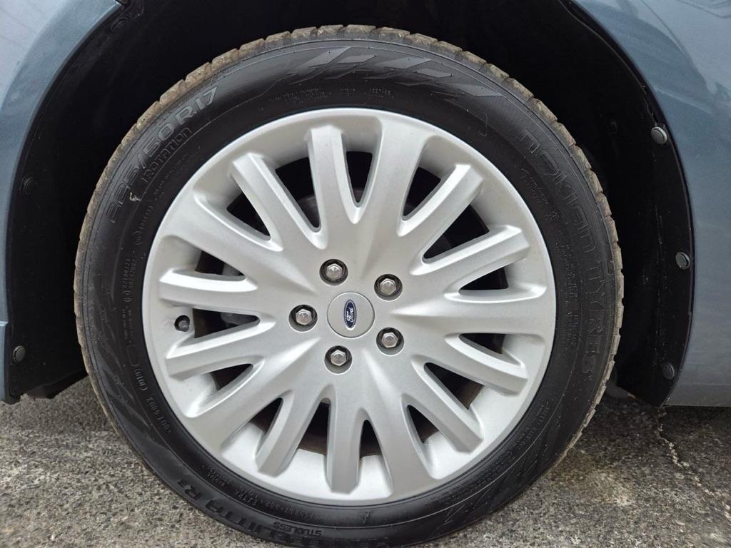 Ford Fusion Hybrid Sedan 2012