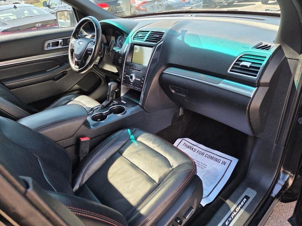 Ford Explorer Sport 4WD 2016