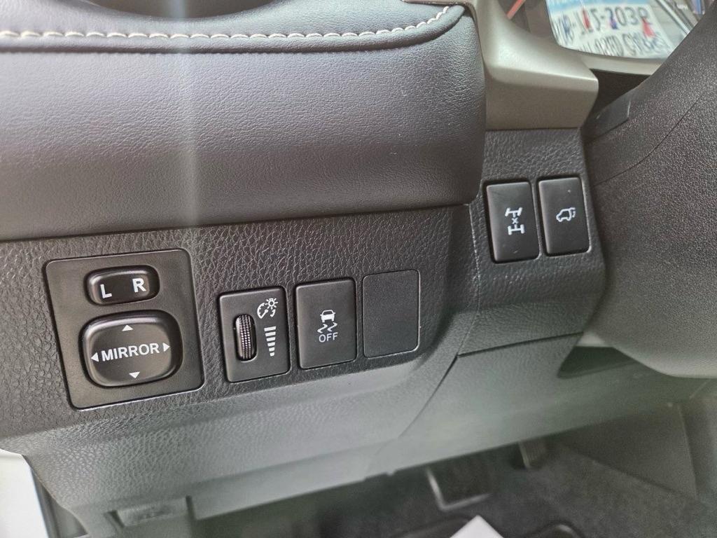 Toyota RAV4 Limited AWD 2014