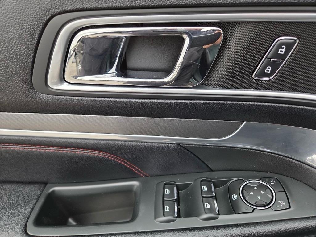 Ford Explorer Sport 4WD 2016