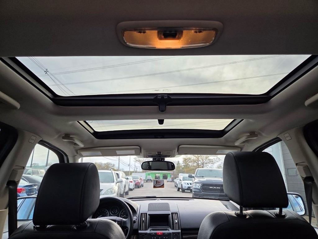 Land Rover LR2 HSE 2011