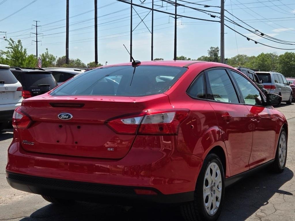 Ford Focus SE Sedan 2012
