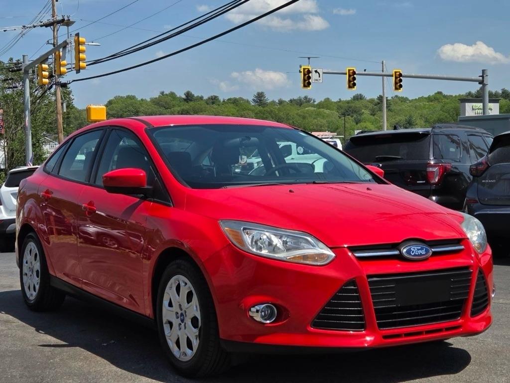 Ford Focus SE Sedan 2012