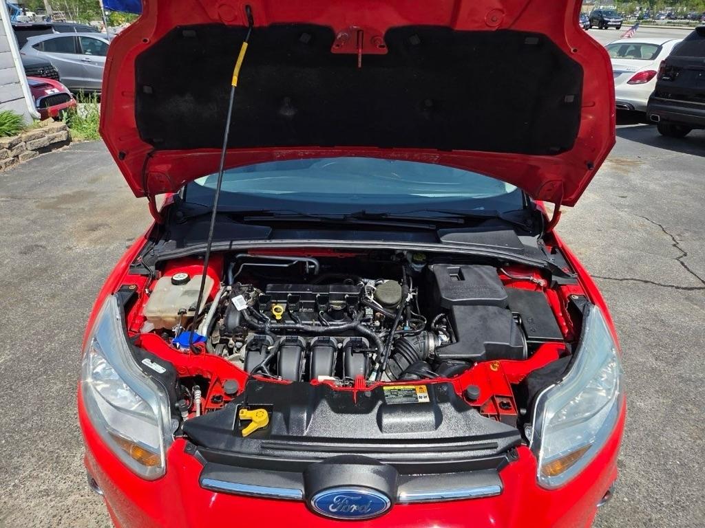 Ford Focus SE Sedan 2012