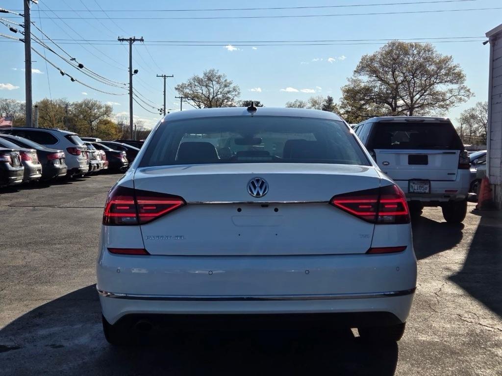 Volkswagen Passat SEL Premium 6A 2017
