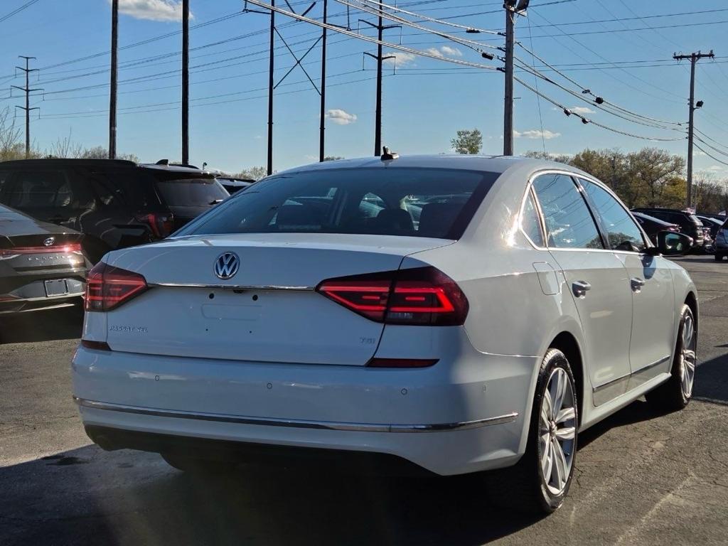 Volkswagen Passat SEL Premium 6A 2017