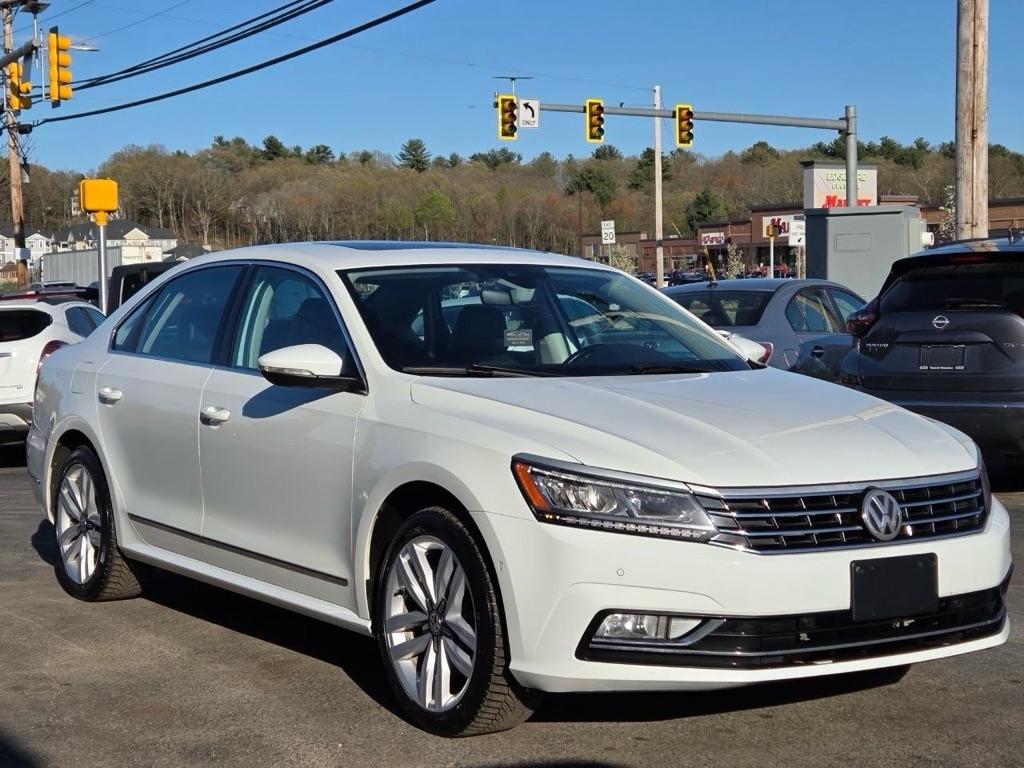 Volkswagen Passat SEL Premium 6A 2017