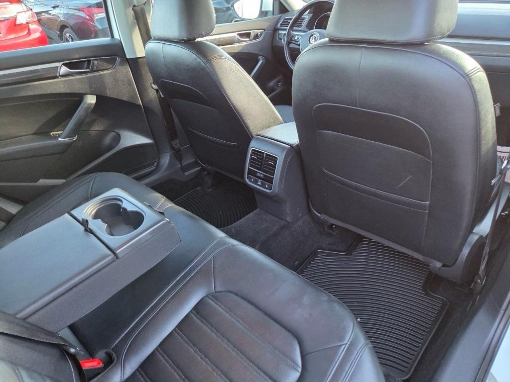 Volkswagen Passat SEL Premium 6A 2017