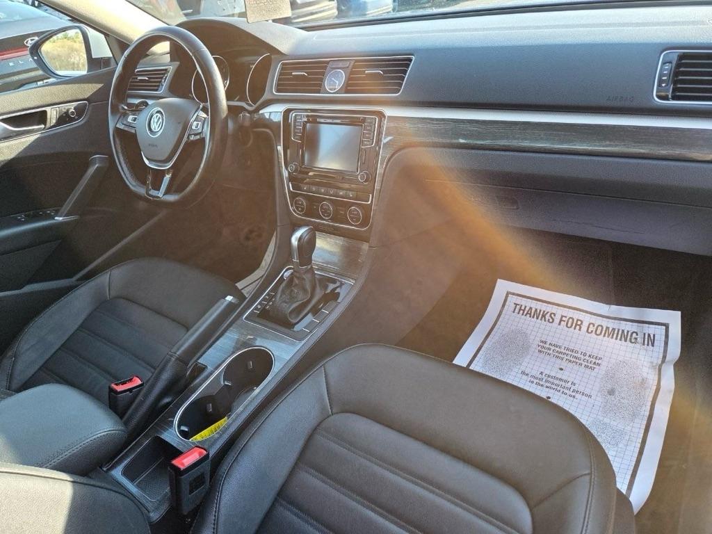 Volkswagen Passat SEL Premium 6A 2017