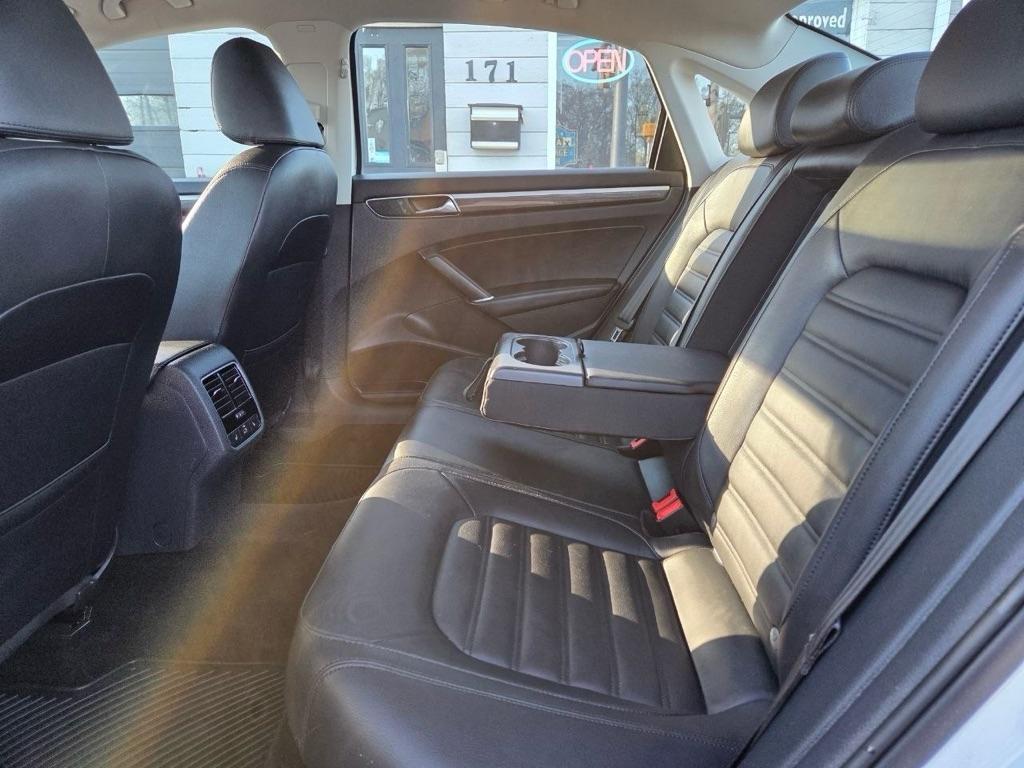 Volkswagen Passat SEL Premium 6A 2017
