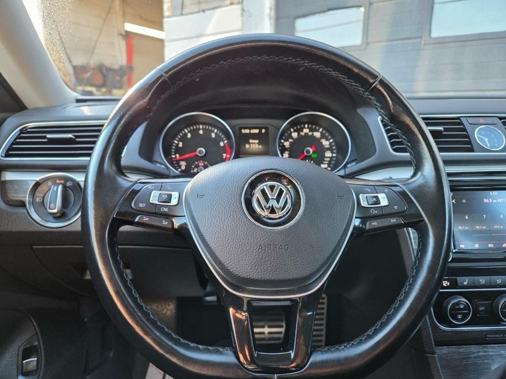 Volkswagen Passat SEL Premium 6A 2017