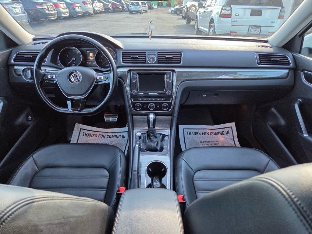Volkswagen Passat SEL Premium 6A 2017