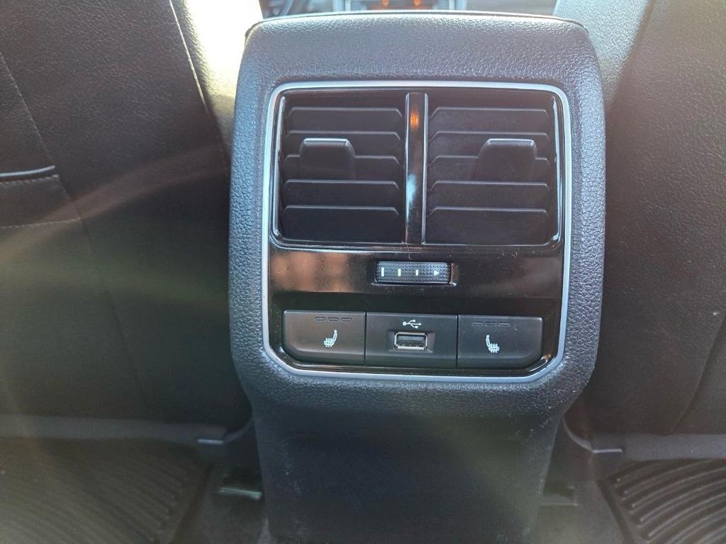 Volkswagen Passat SEL Premium 6A 2017