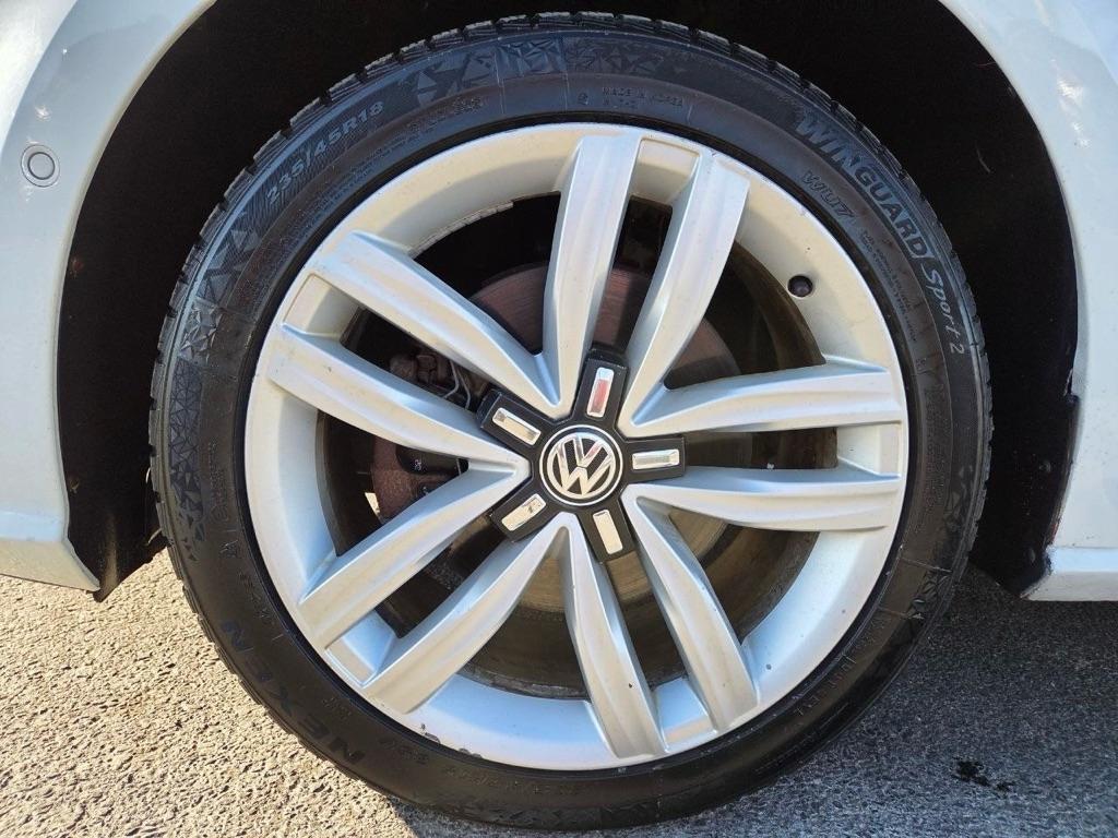 Volkswagen Passat SEL Premium 6A 2017