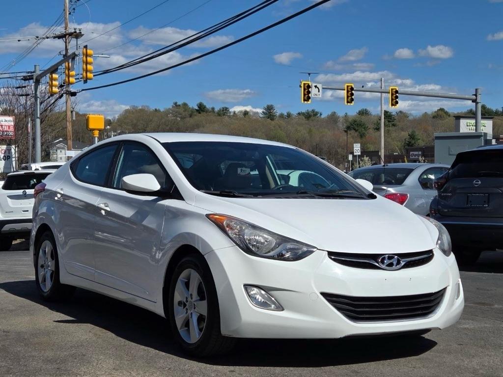 Hyundai Elantra GLS M/T 2013