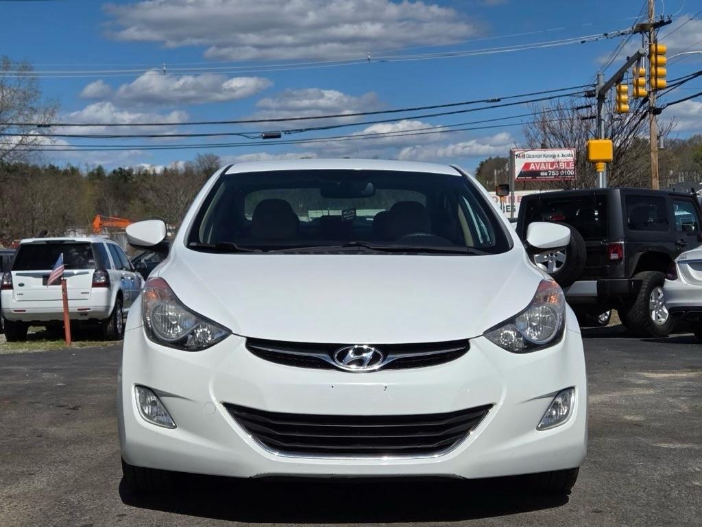 Hyundai Elantra GLS M/T 2013
