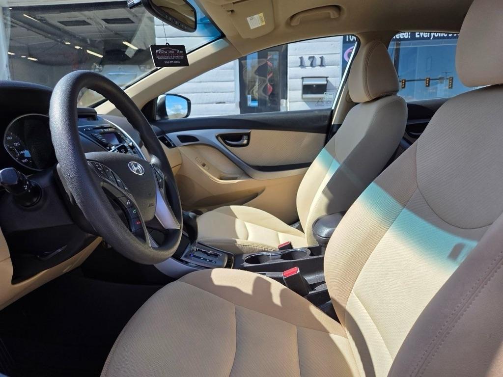 Hyundai Elantra GLS M/T 2013