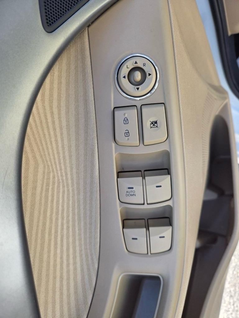 Hyundai Elantra GLS M/T 2013