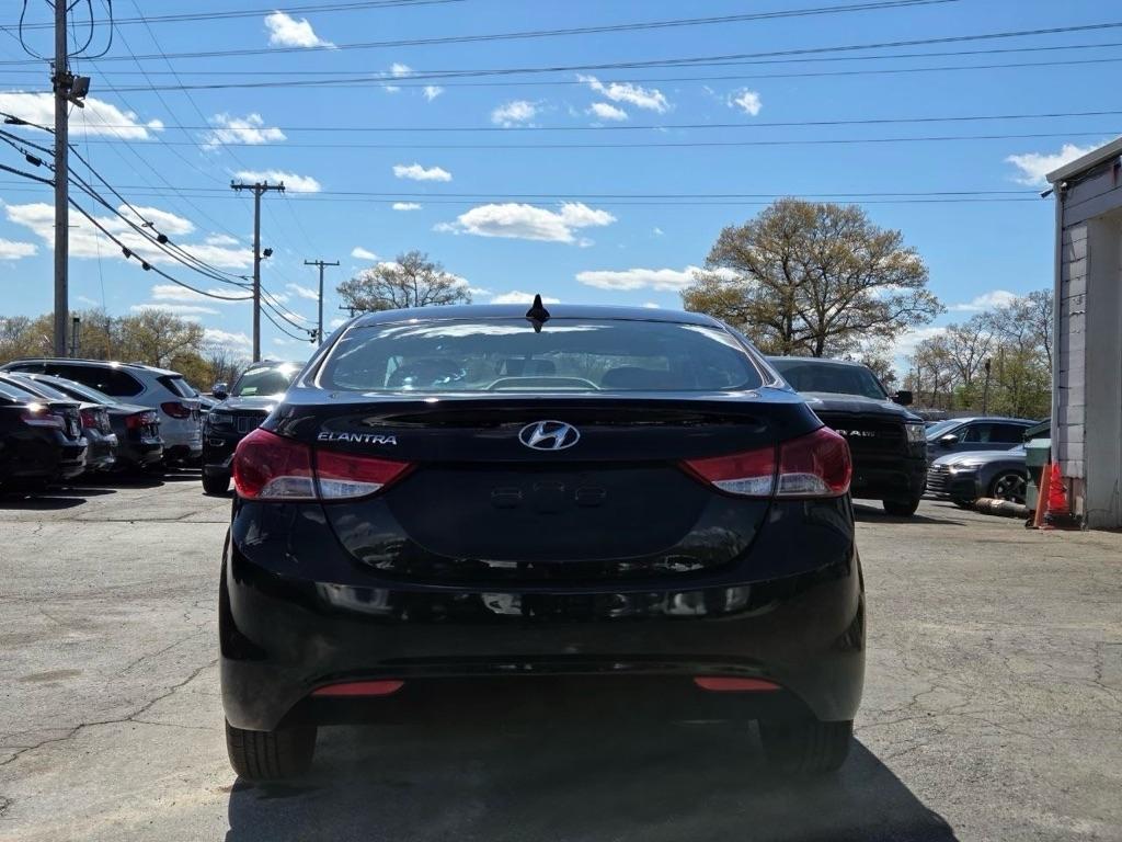 Hyundai Elantra GLS A/T 2011