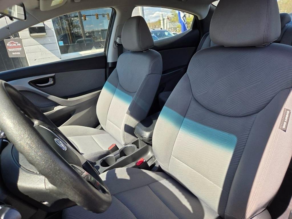 Hyundai Elantra GLS A/T 2011