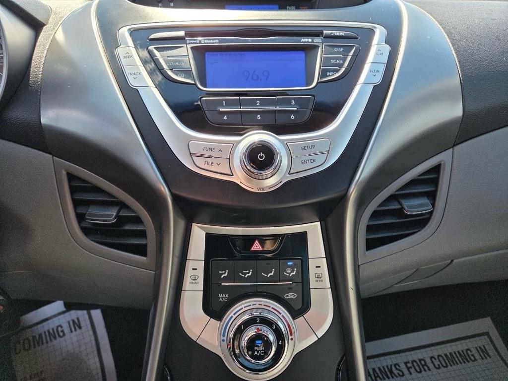 Hyundai Elantra GLS A/T 2011
