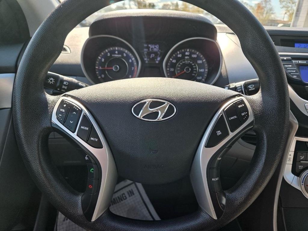 Hyundai Elantra GLS A/T 2011