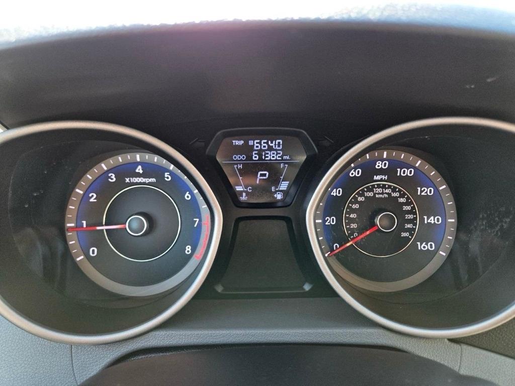 Hyundai Elantra GLS A/T 2011
