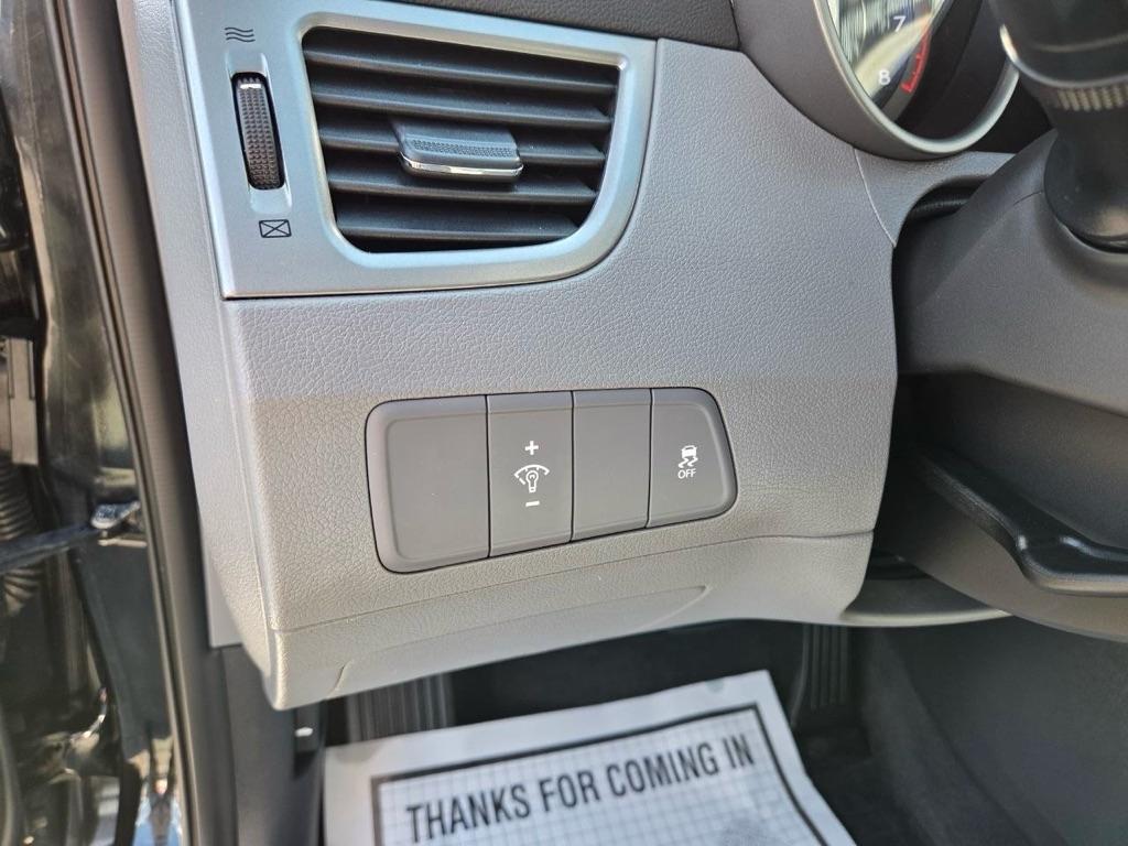 Hyundai Elantra GLS A/T 2011