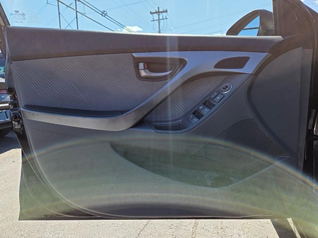 Hyundai Elantra GLS A/T 2011