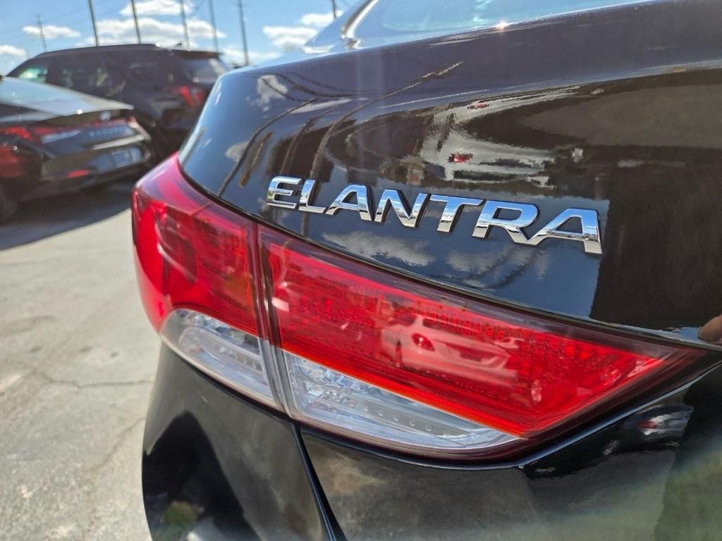 Hyundai Elantra GLS A/T 2011