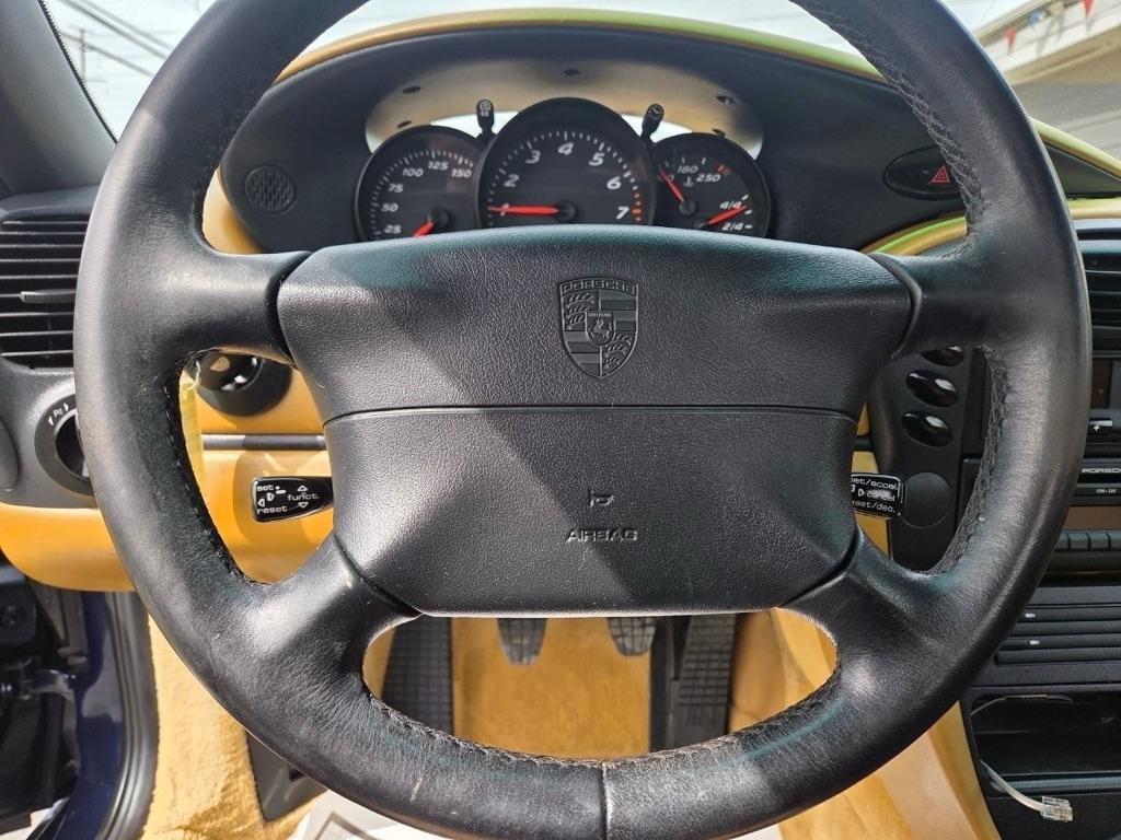 Porsche Boxster Base 1998