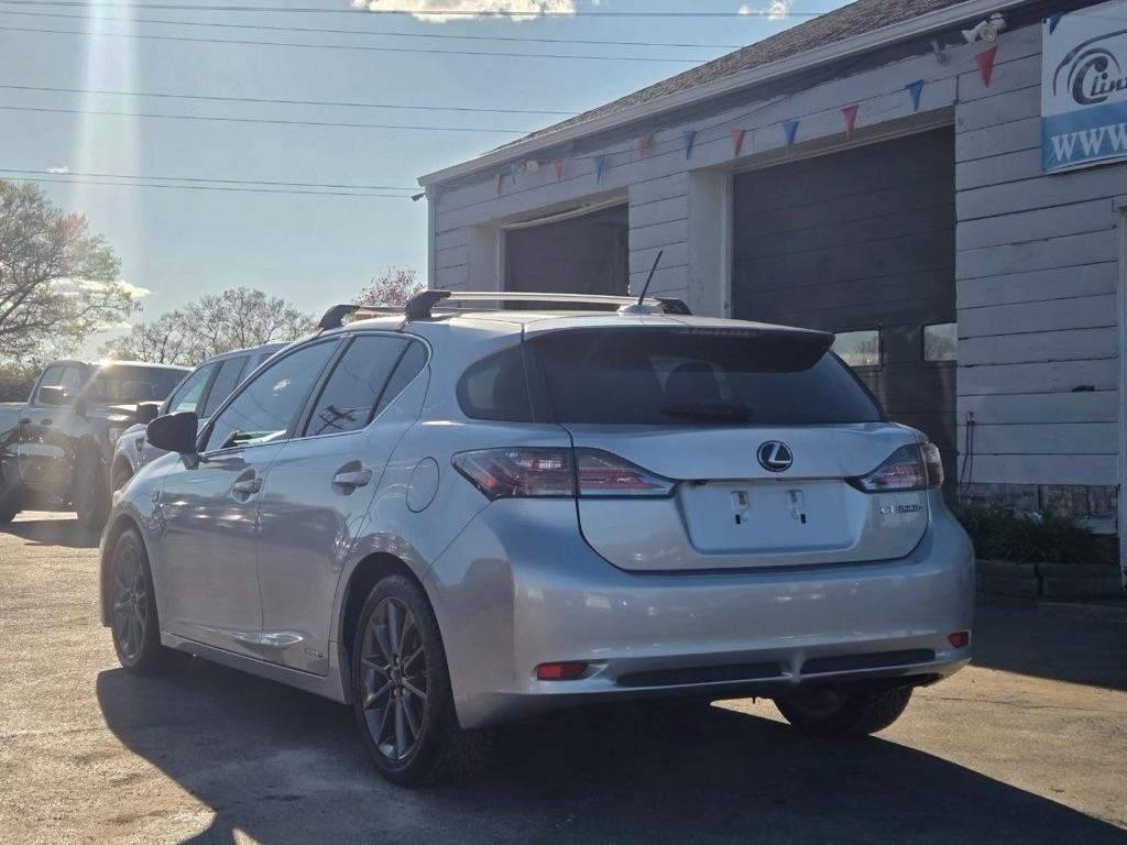 Lexus CT 200h F SPORT 2013