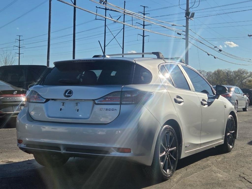 Lexus CT 200h F SPORT 2013