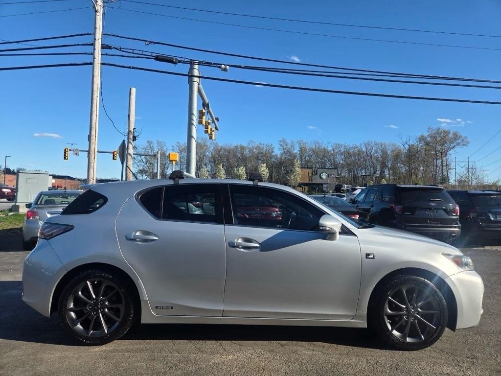 Lexus CT 200h F SPORT 2013