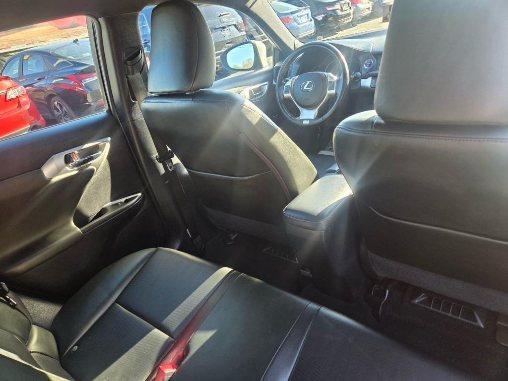 Lexus CT 200h F SPORT 2013