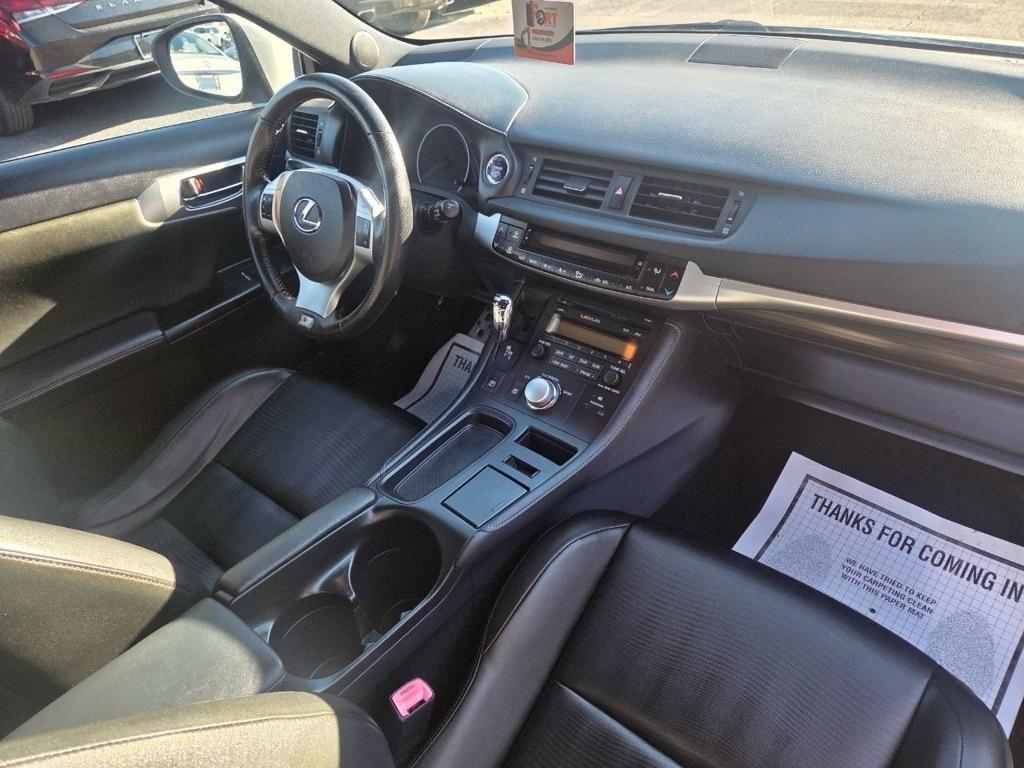 Lexus CT 200h F SPORT 2013
