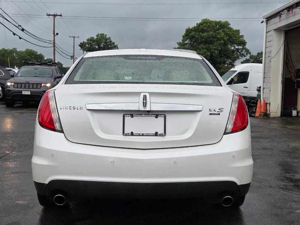 Lincoln MKS 3.5L with EcoBoost AWD 2010
