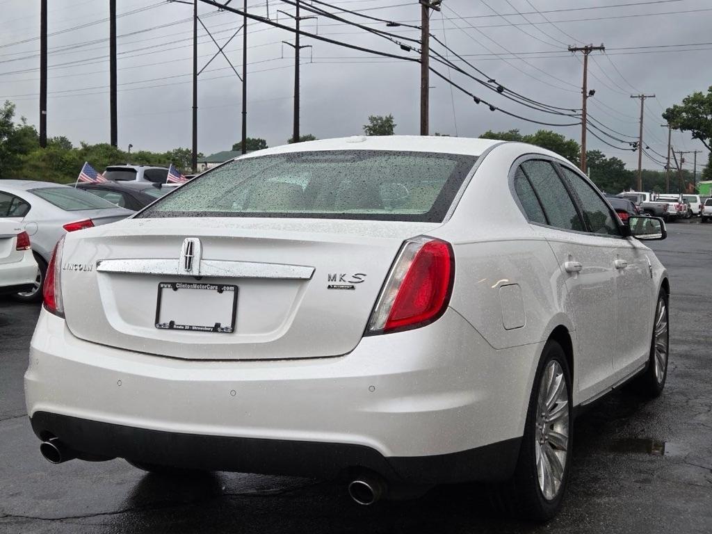 Lincoln MKS 3.5L with EcoBoost AWD 2010