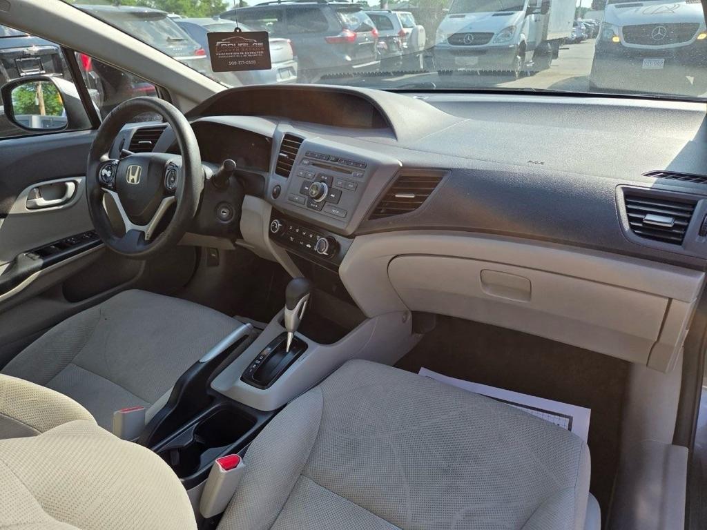Honda Civic LX Sedan 5-Speed AT 2012