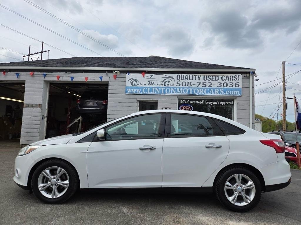 Ford Focus SE Sedan 2013