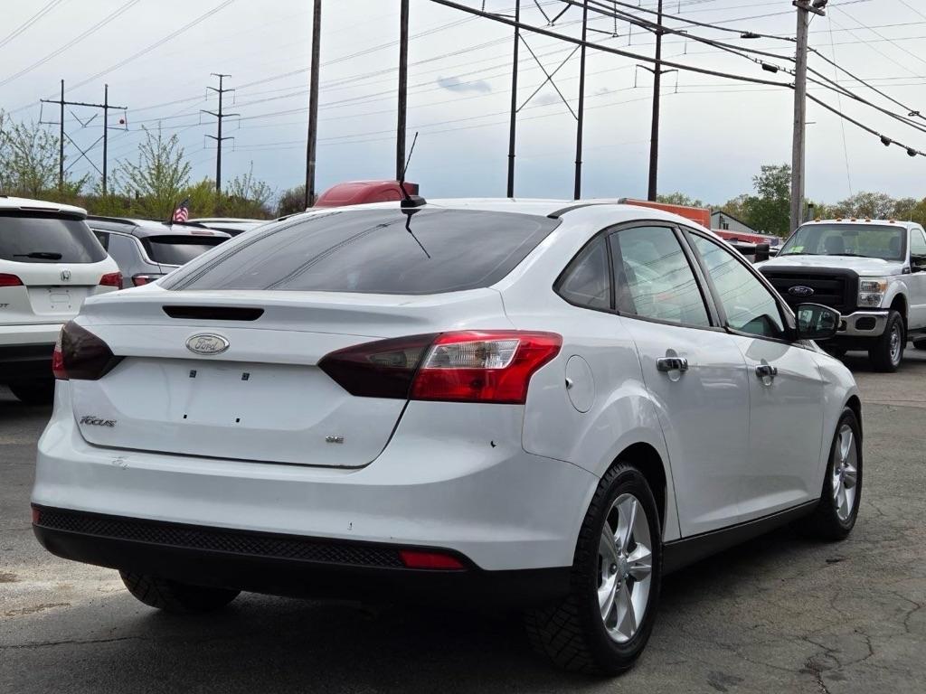 Ford Focus SE Sedan 2013