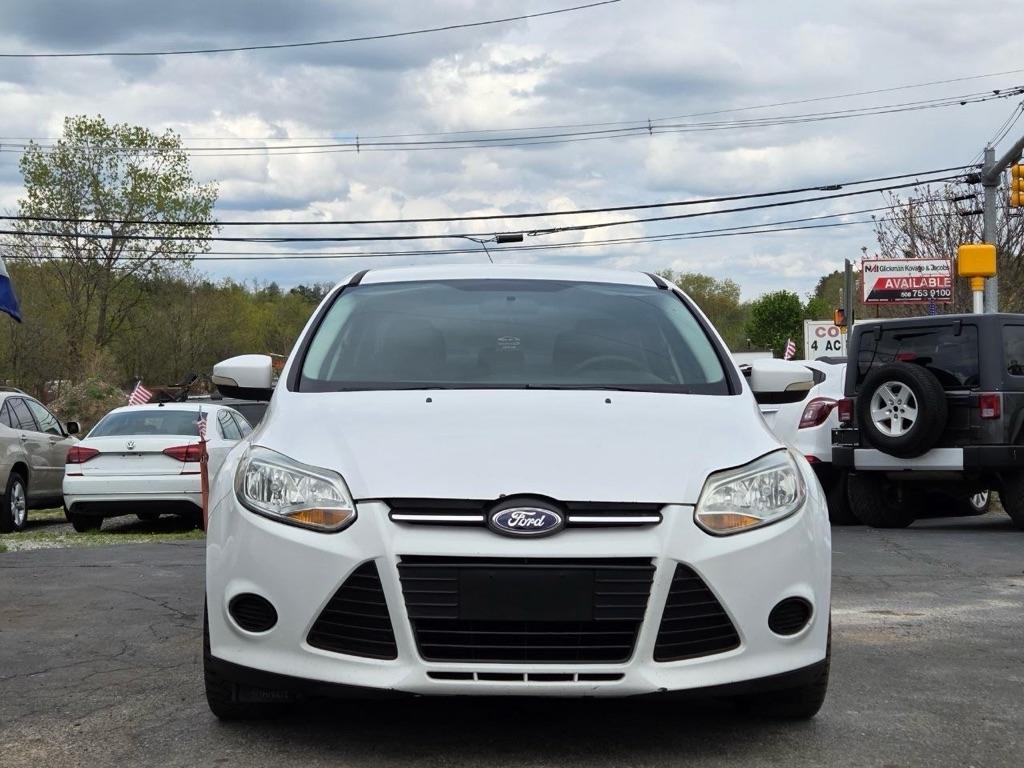Ford Focus SE Sedan 2013