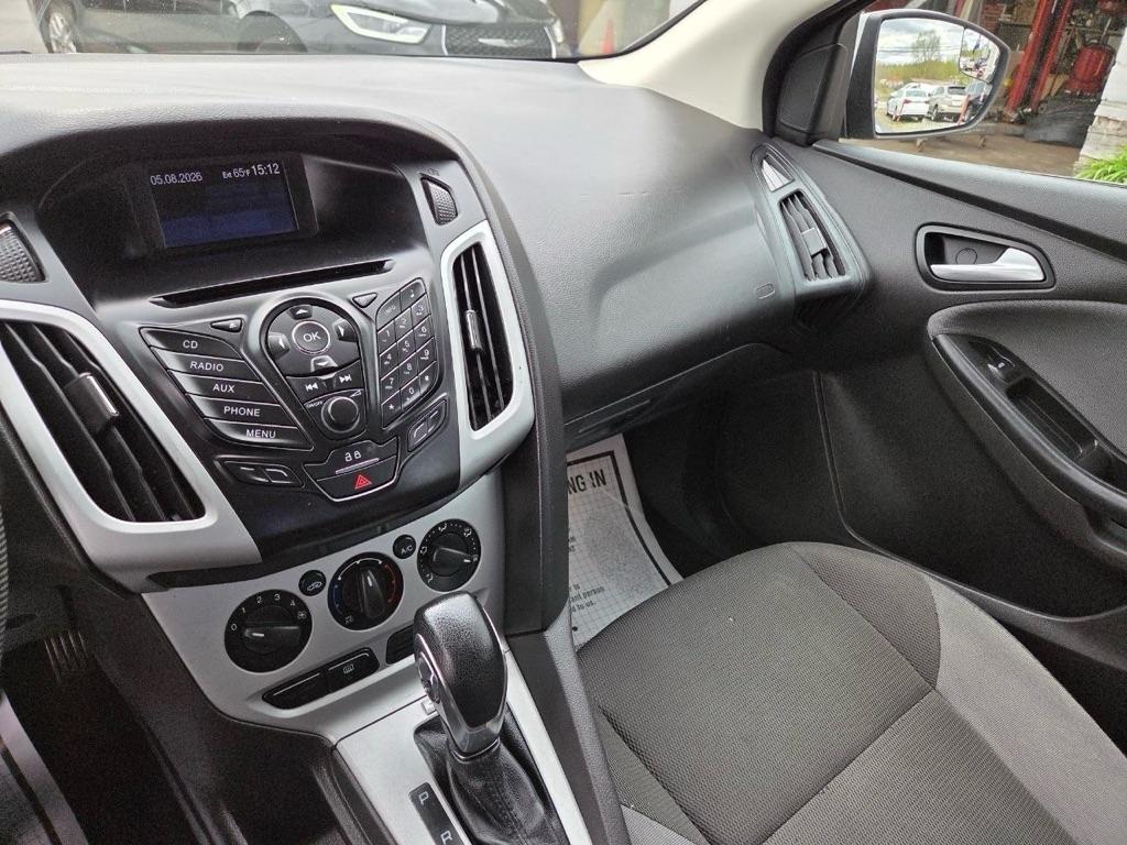 Ford Focus SE Sedan 2013